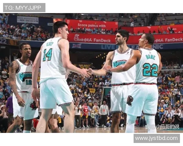 灰熊客场战胜独行侠,莫兰特再战CJK传奇